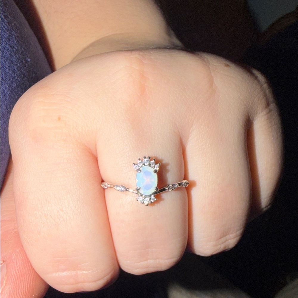 Opal ring  : Size 11